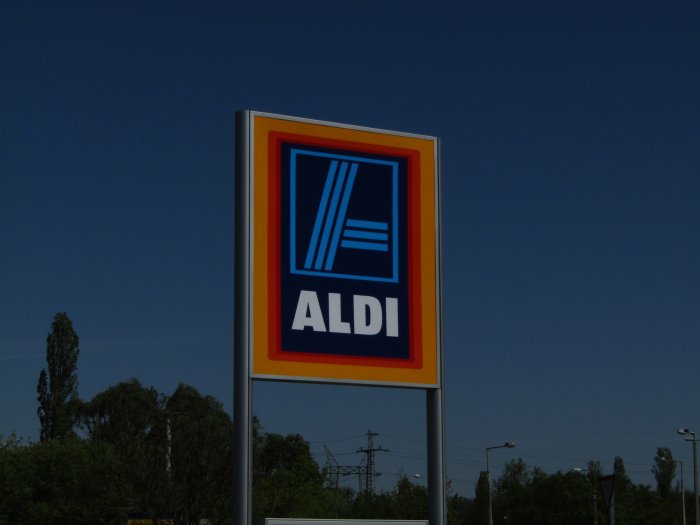 Aldi Opening Biggest Store in Budapest