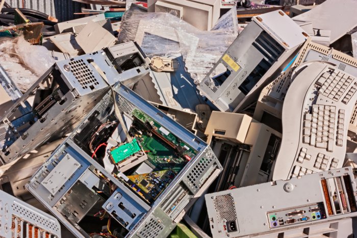 Hungarian households produce 32.6 kg of e-waste per year