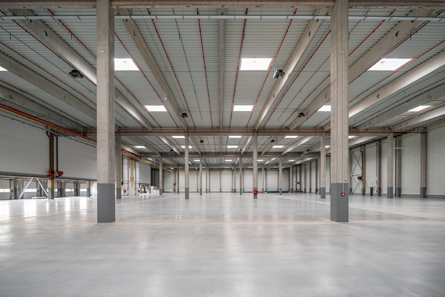 Wing Completes Hall in East Gate Pro Business Park