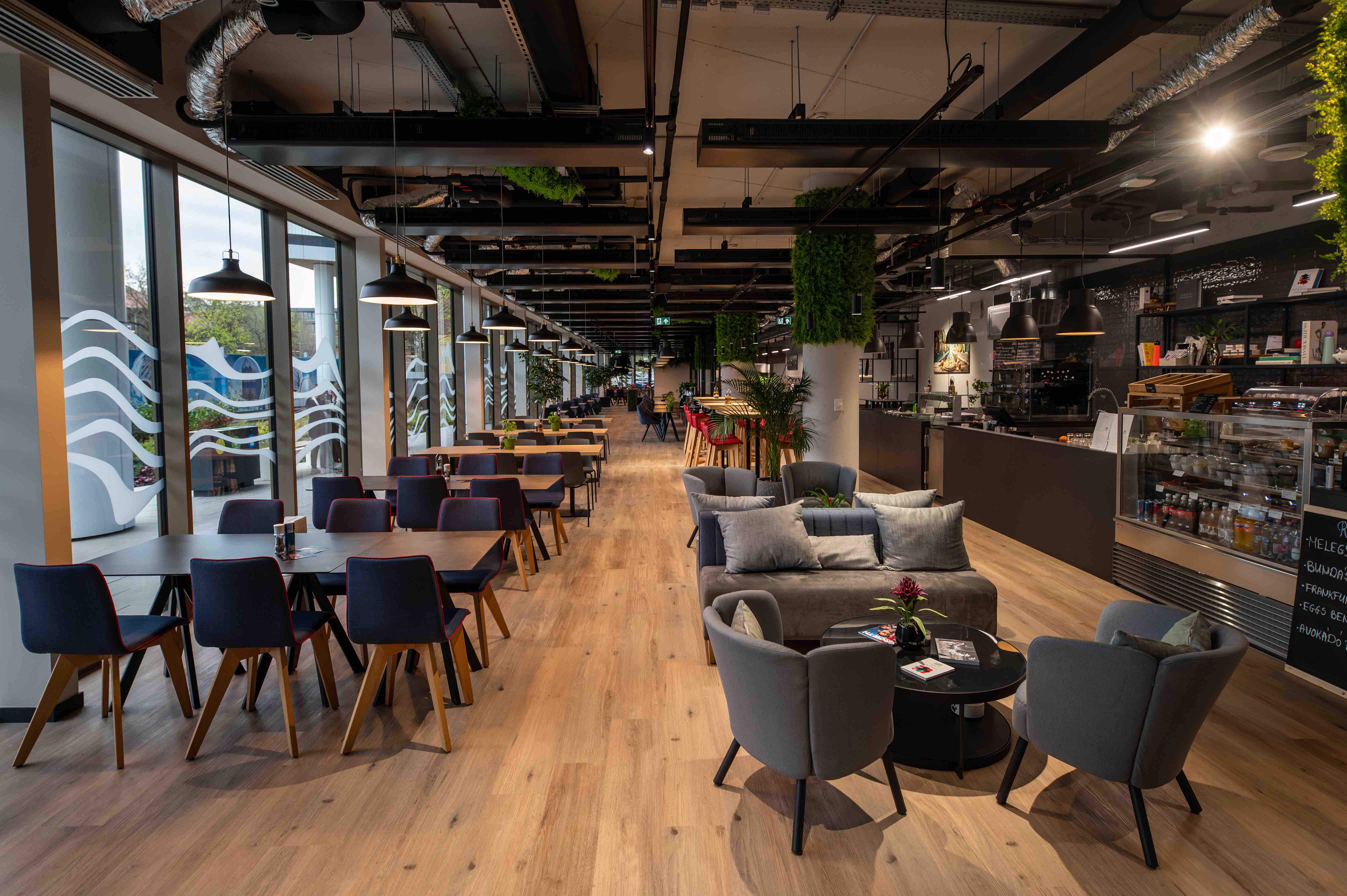 Restaurant Gourmenza Opens in H2Offices