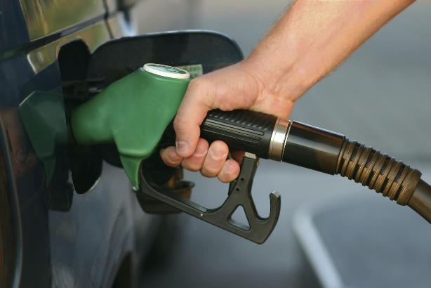 Gov't caps wholesale vehicle fuel prices
