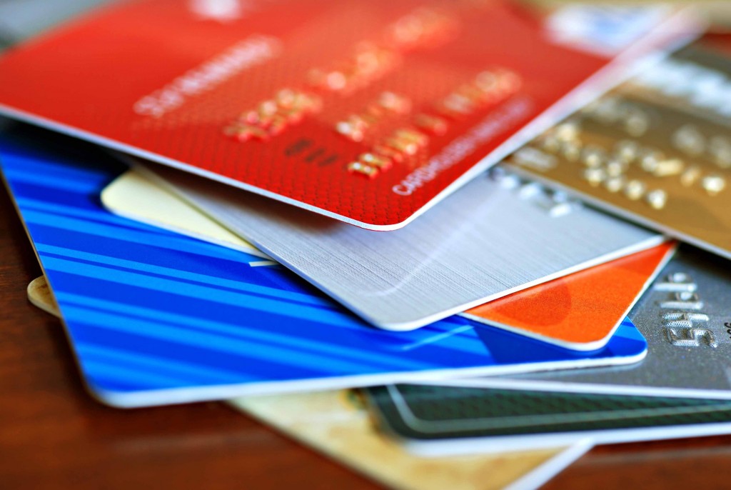 Bank card purchases, payments exceed ATM withdrawals in Q1