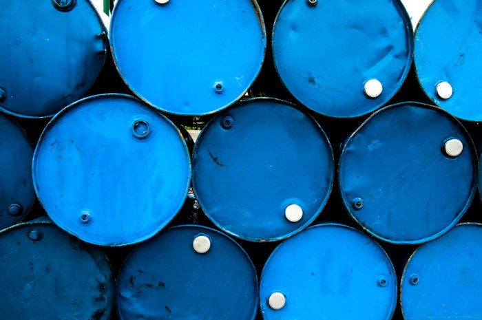 Poland's PKN Orlen considers boosting crude oil processing i...