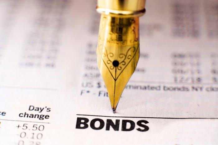 Weekly sales of Plusz bonds steady