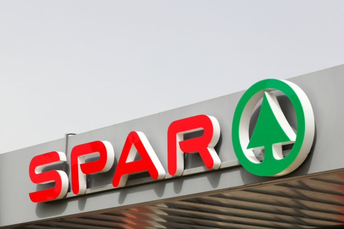 Spar plows over HUF 6.5 bln into store upgrades, addition