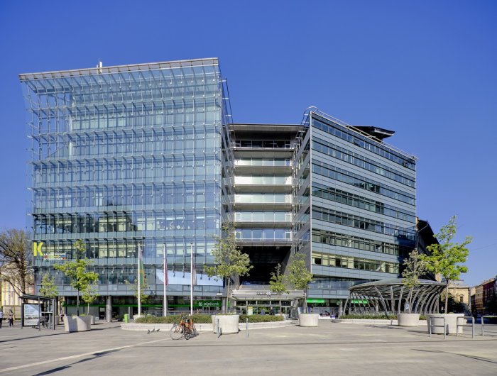 Philip Morris extends lease in Kálvin Square office building