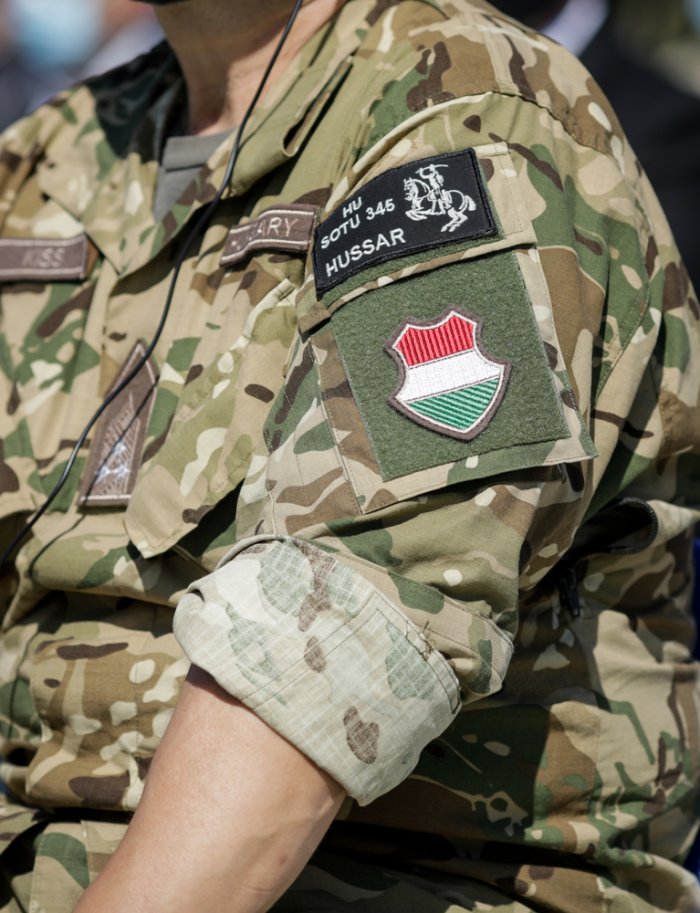 Hungary to deploy troops at border with Ukraine
