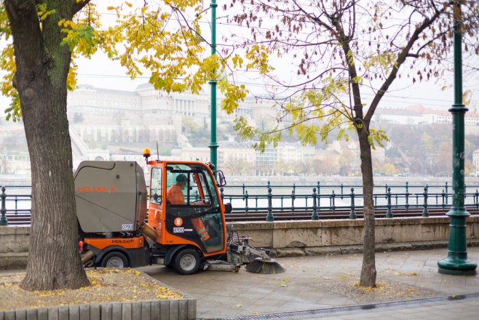 Budapest mayor to merge muni companies to save costs