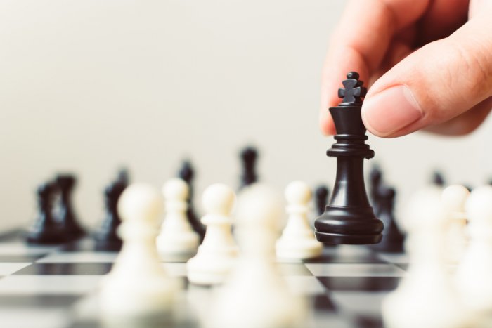 Norbert Fogarasi discusses how chess can unite a global busi...