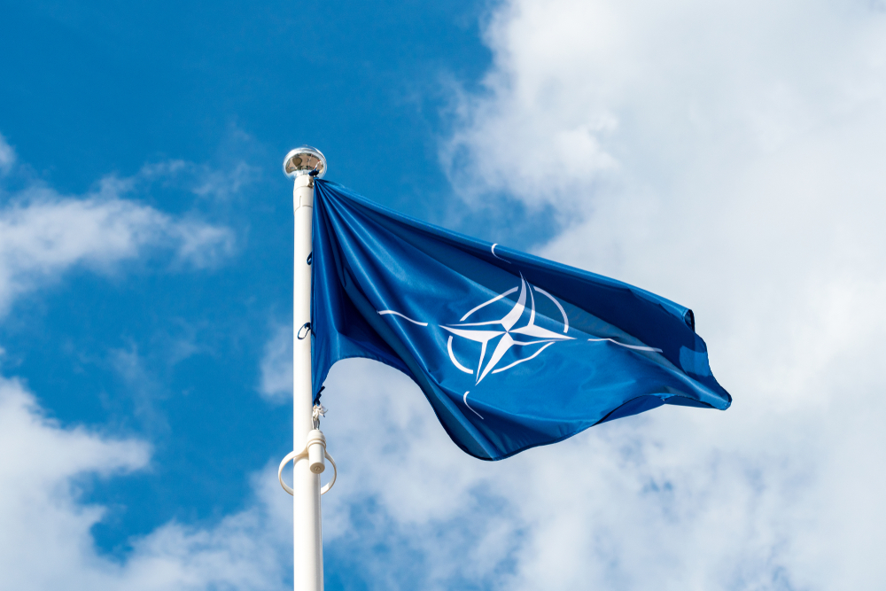 Szijjártó: NATO should support stability to decrease migration