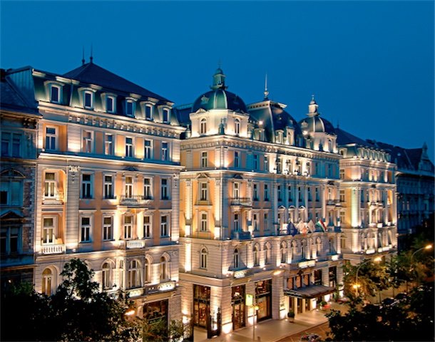 Corinthia Budapest invites you to an unforgettable festive s...