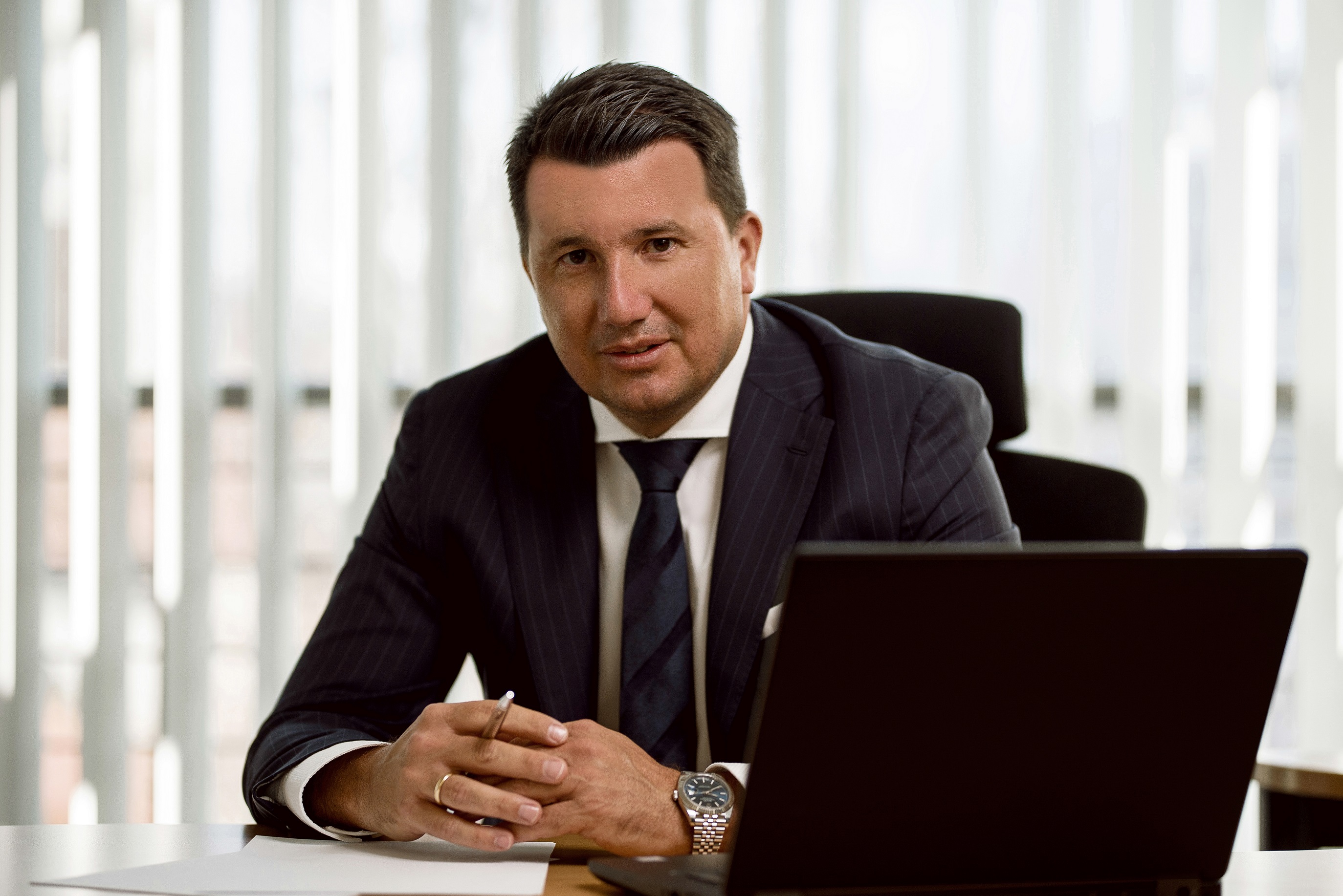 Magyar Bankholding chairman to serve as CEO as well