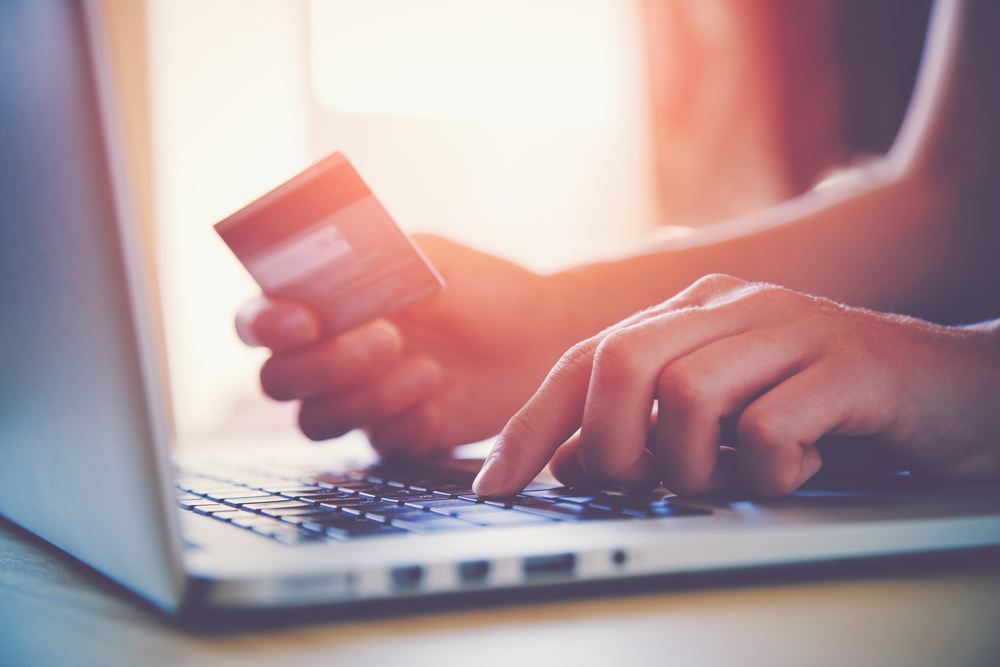 Global e-commerce revenues could reach USD 5.4 tln in 2022