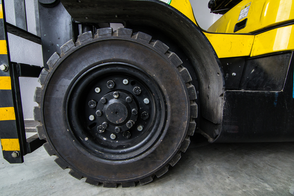 Zsolaka develops system to gauge tire wear