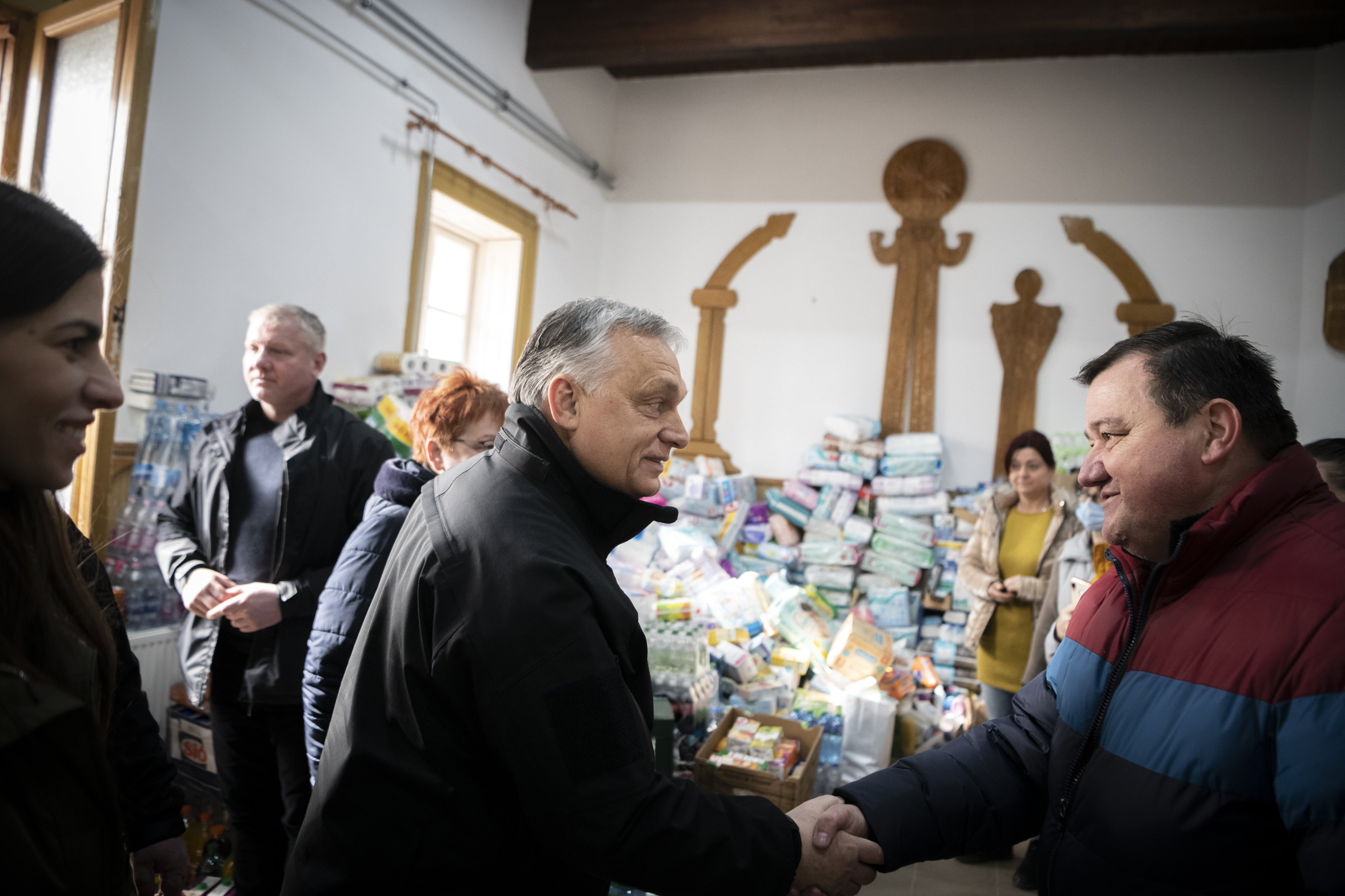 Ukraine Crisis: Orbán visits refugees near border