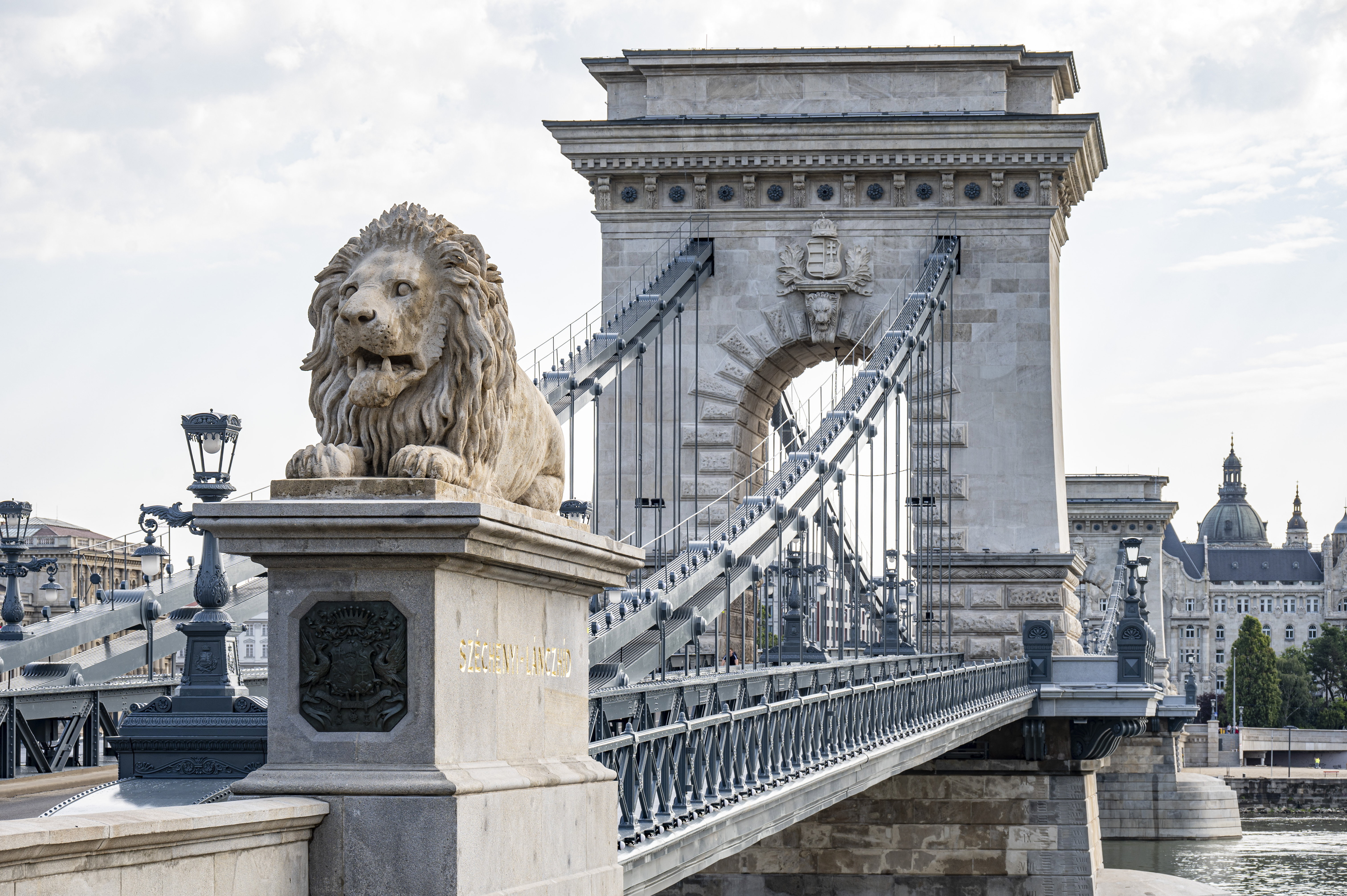 Budapest Inaugurates Renovated Chain Bridge