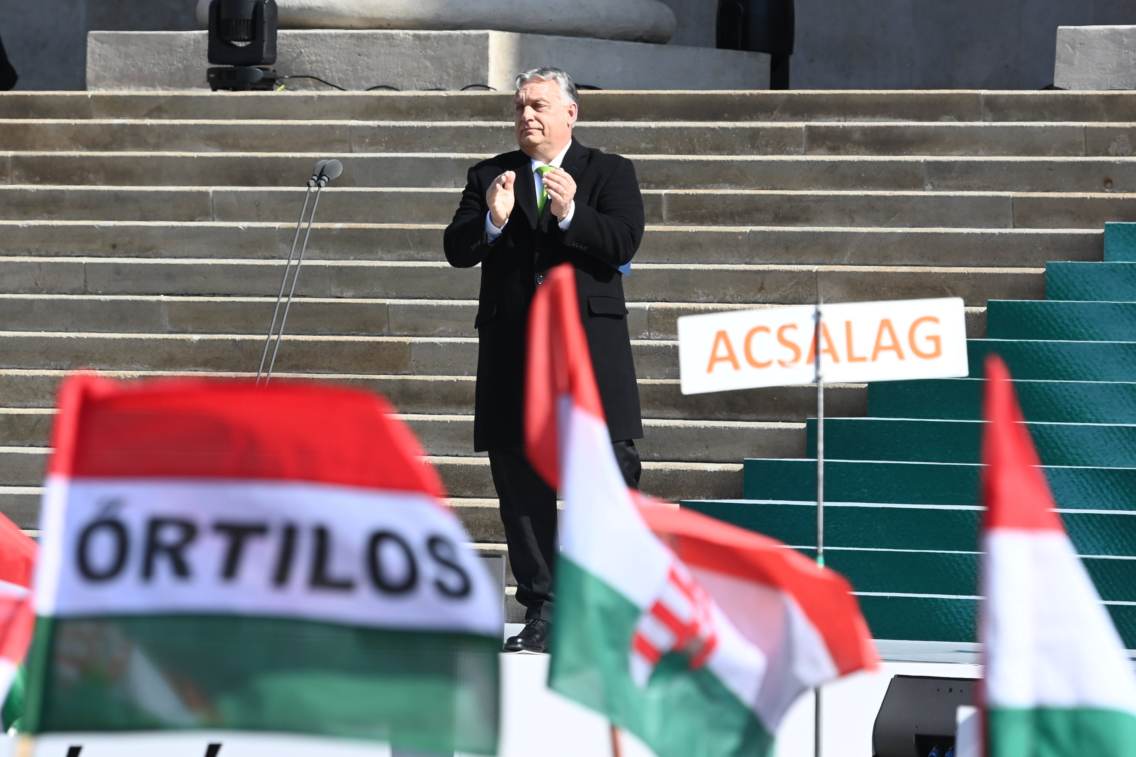 Orbán Commemorates 1848 Heroes, Takes Dig at Brussels