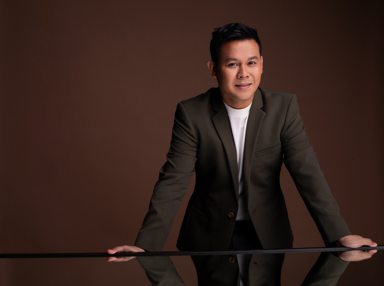Marcelito Pomoy to Perform in Budapest Next Week