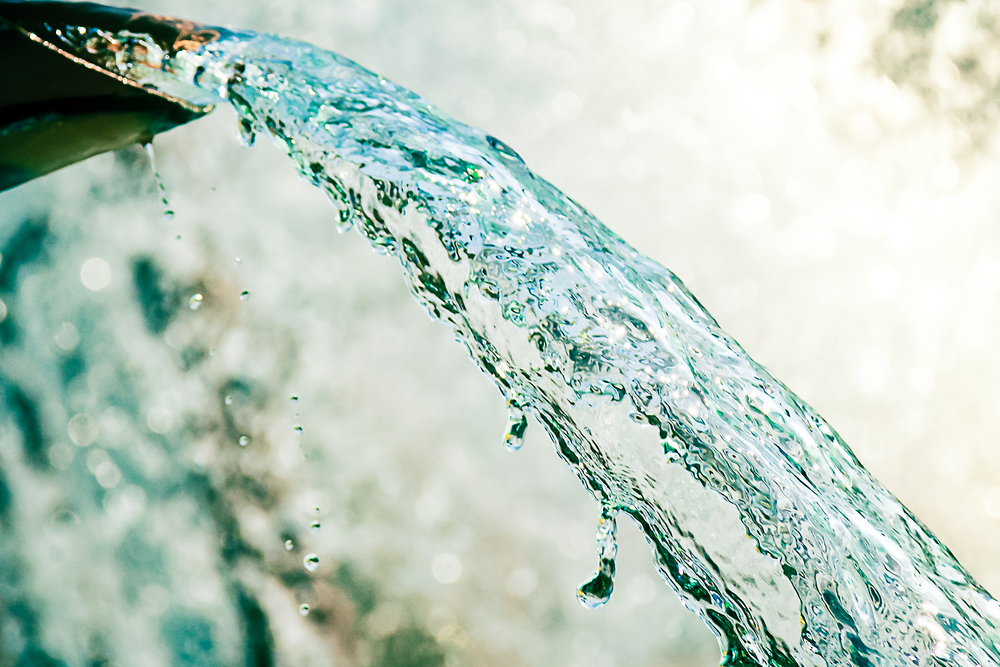 Péter Magyar Urges Hungarians to Cut Water Use as Heatwave Strains Supply