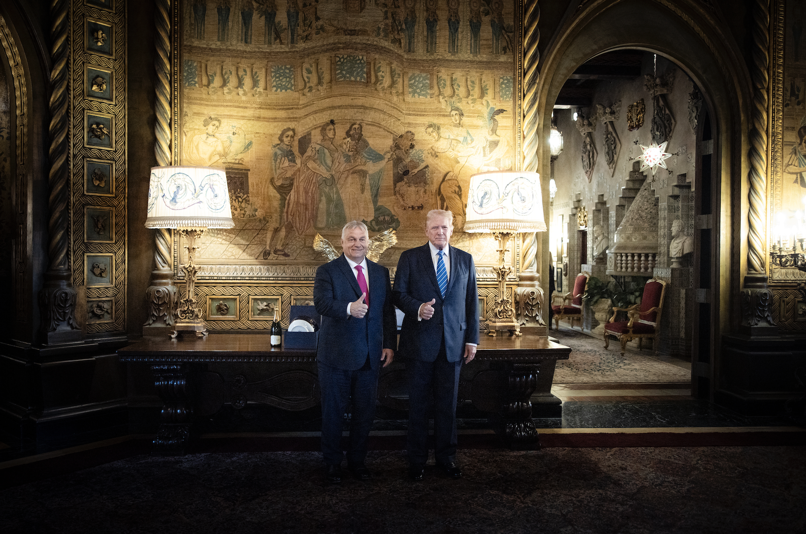viktor orbán with donald trump in florida, 2024